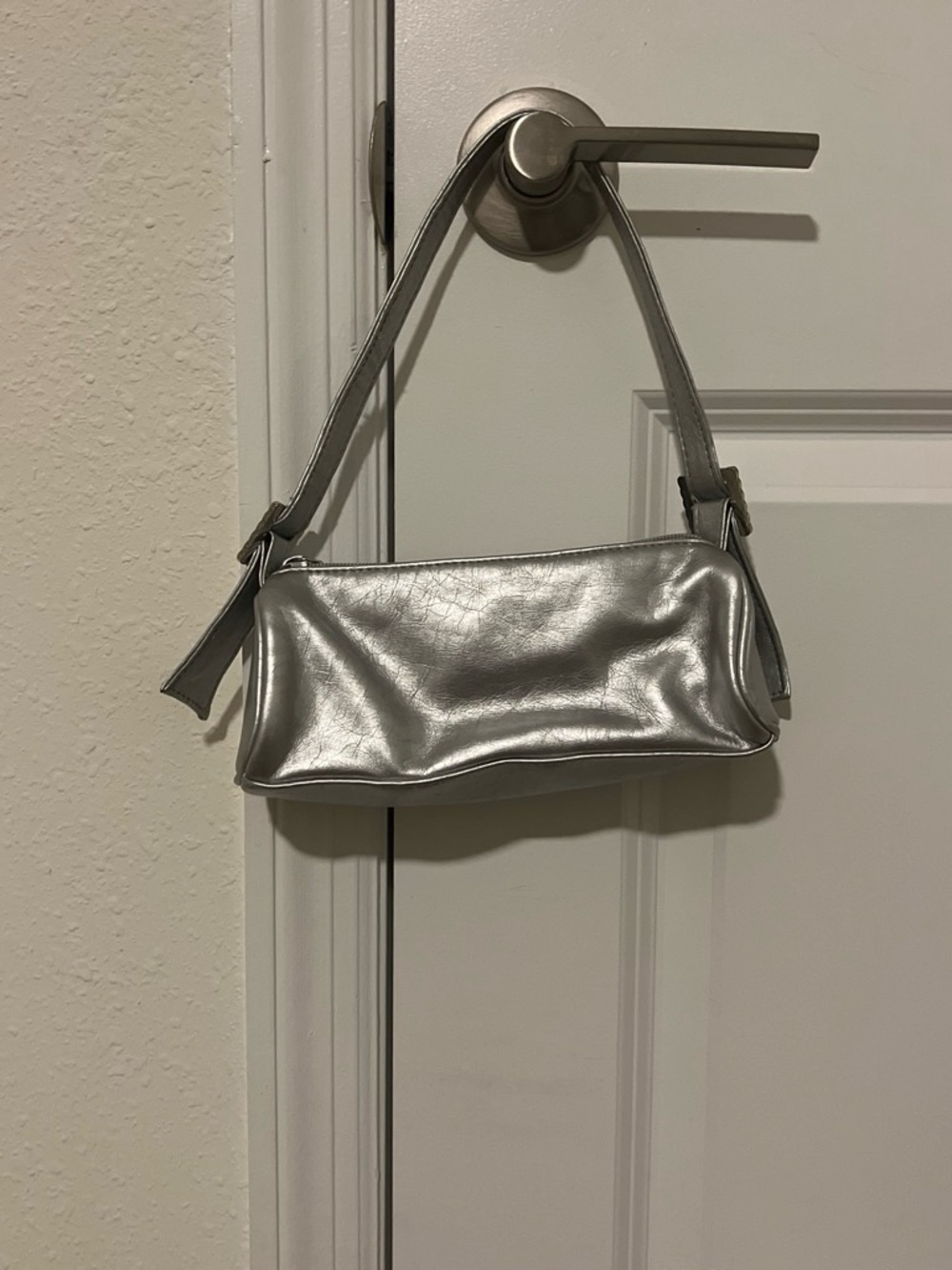 Silver Metallic Shoulder Bag - Sleek Women's Handbag